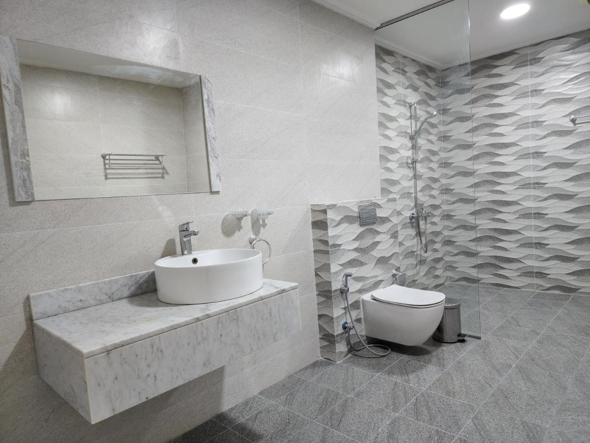 Imperial Suites Hotel Манама Екстер'єр фото