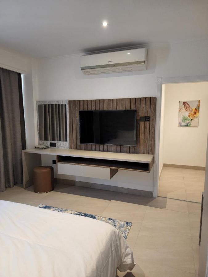Imperial Suites Hotel Манама Екстер'єр фото