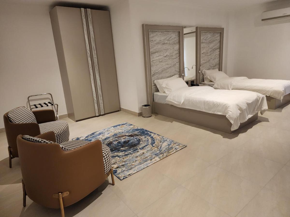 Imperial Suites Hotel Манама Екстер'єр фото
