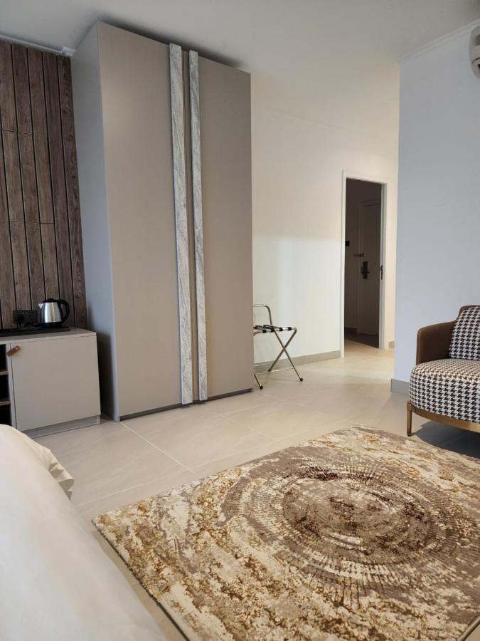 Imperial Suites Hotel Манама Екстер'єр фото