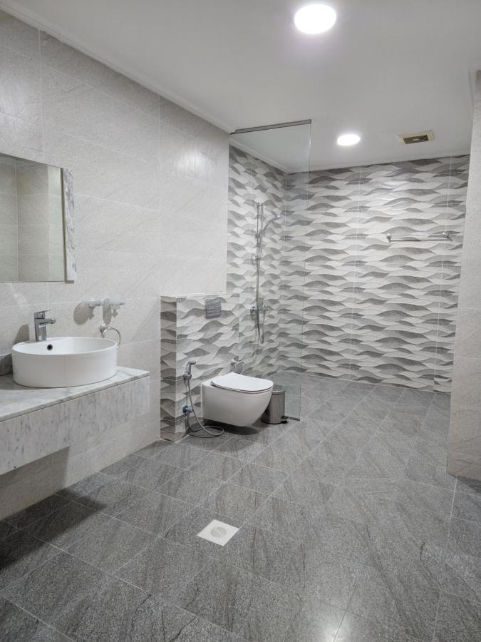 Imperial Suites Hotel Манама Екстер'єр фото