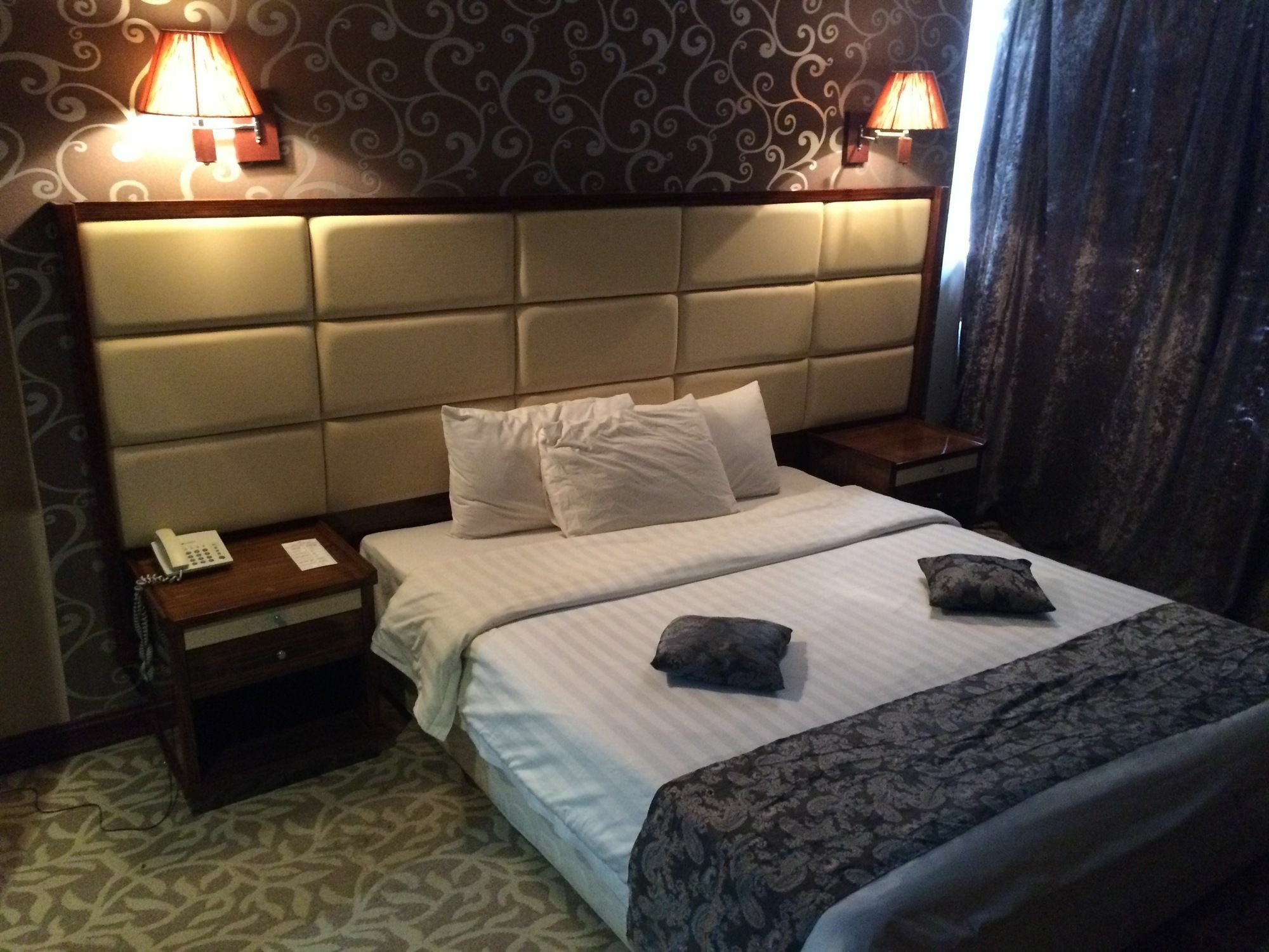 Imperial Suites Hotel Манама Екстер'єр фото